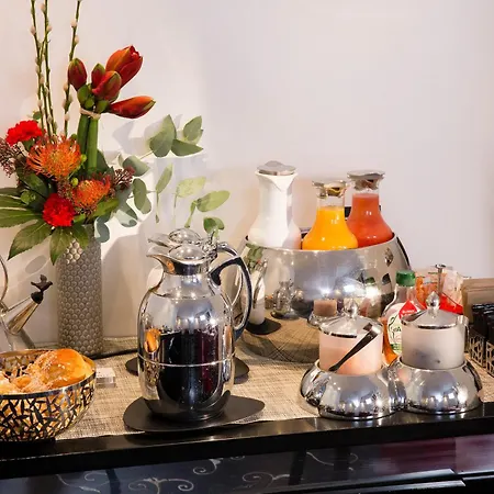 Ares Eiffel 4* Paryż