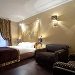 Ares Eiffel Hotel
