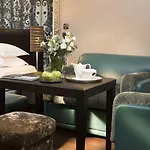 Ares Eiffel Hotel Parijs