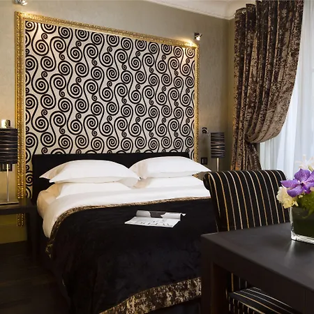 Ares Eiffel Szálloda