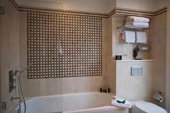 Ares Eiffel Hotel 4*