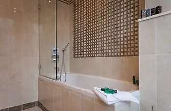 Ares Eiffel Hotel