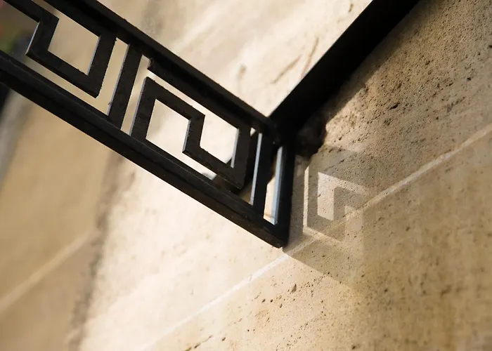 Hotel Ares Eiffel Parigi