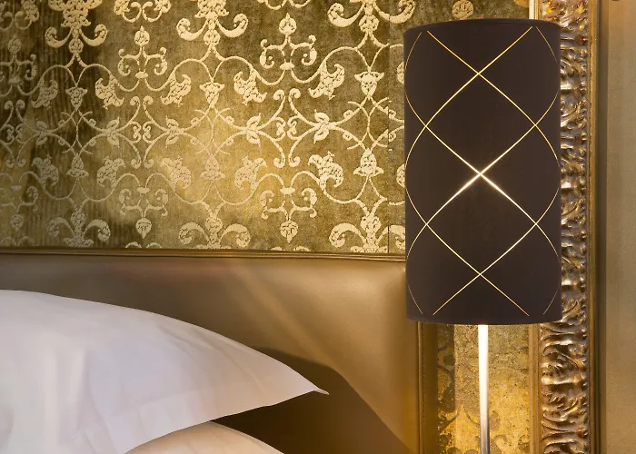 Ares Eiffel 4* Paris